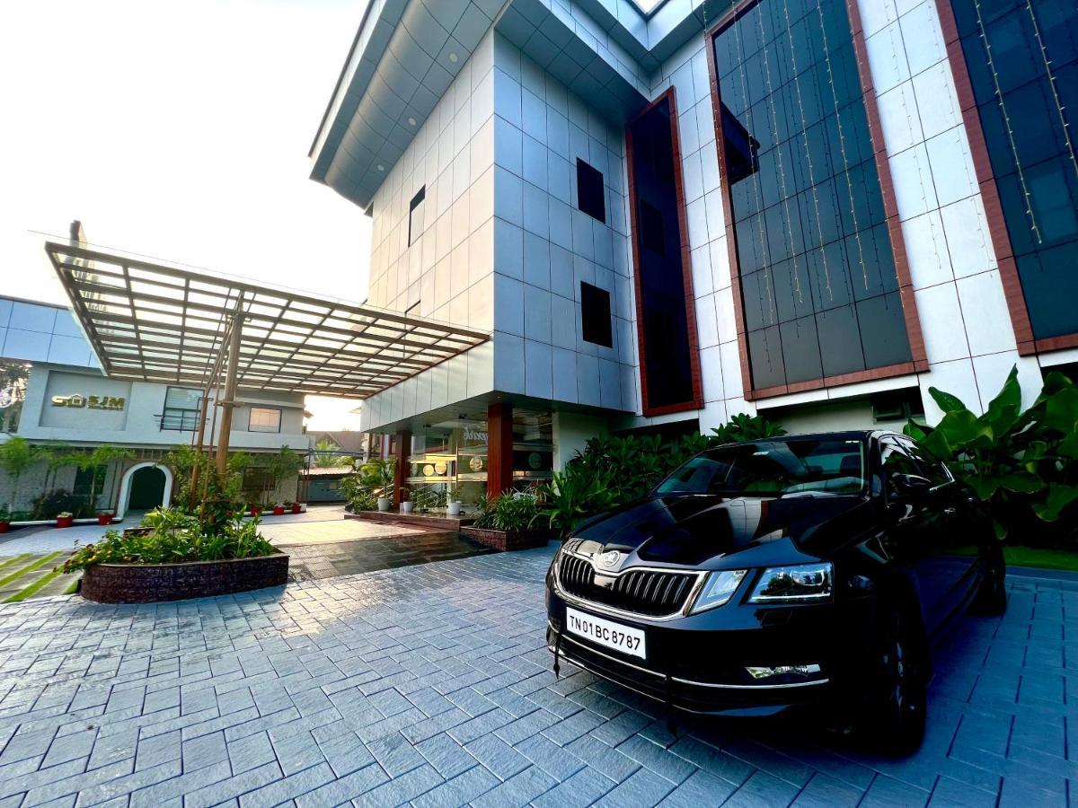 Hotel Seapark Kollam Exterior photo